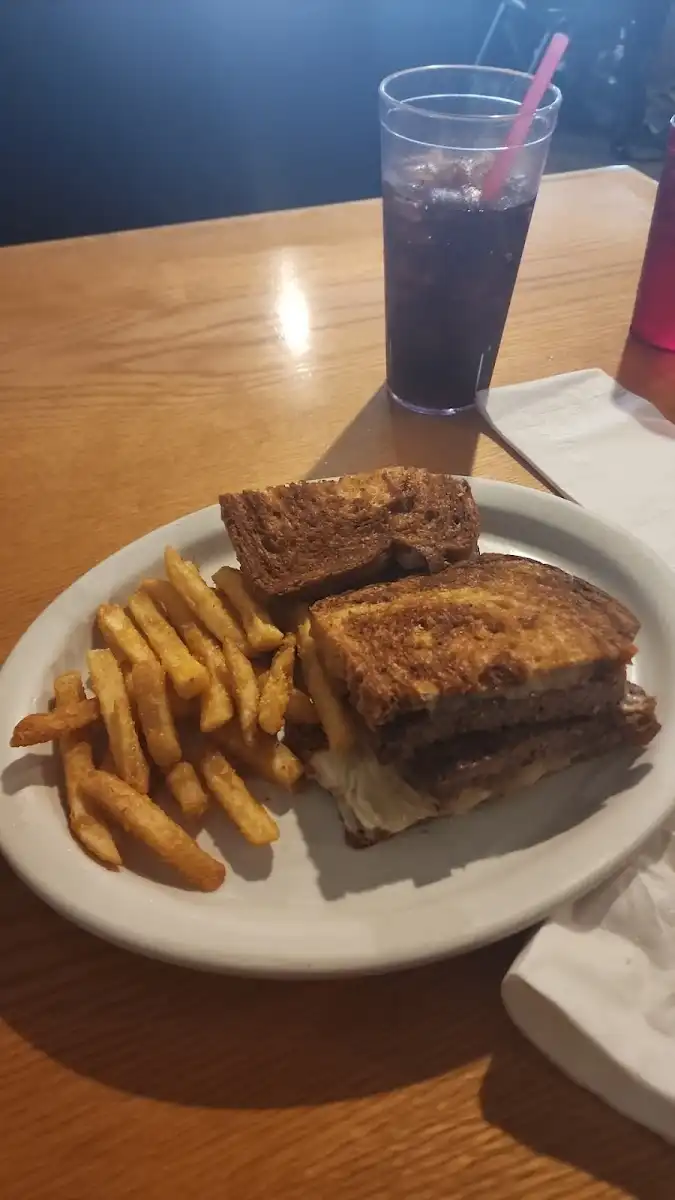 Nugget Restaurant – photo 5