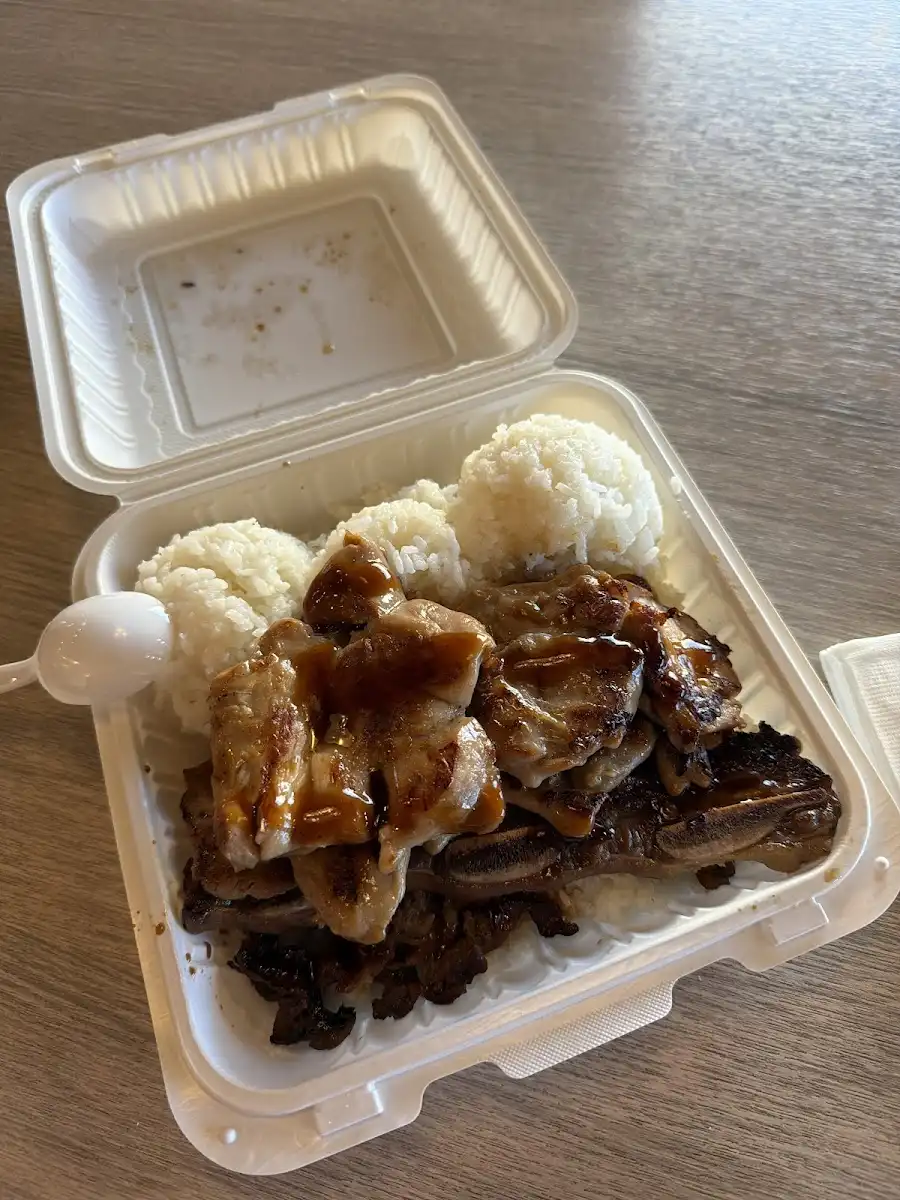 Ohana Hawaiian Bbq – photo 3