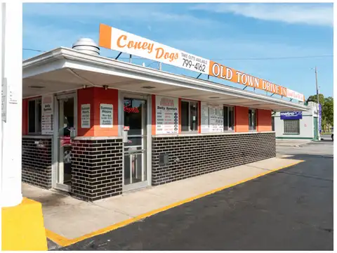 Old Town Drive-In in Saginaw