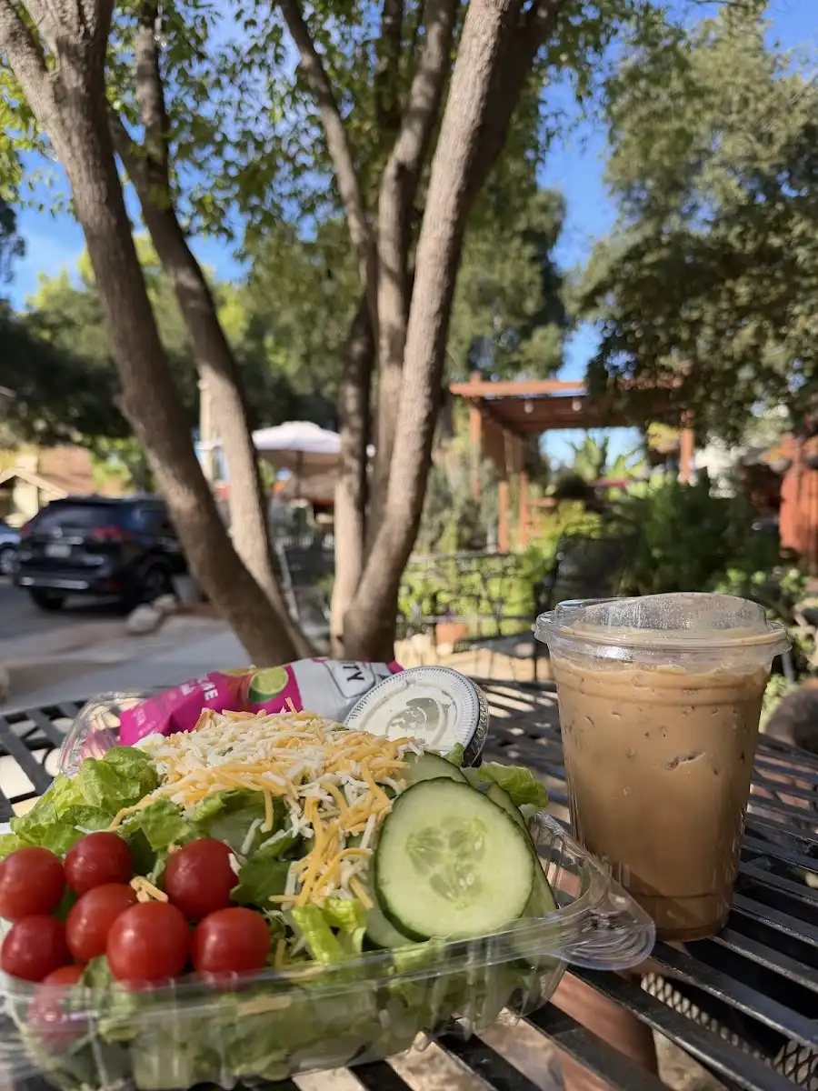 Olive Avenue Market – photo 4