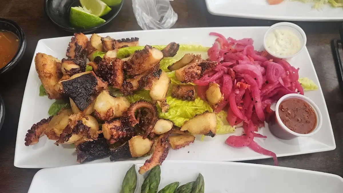 Ostioneria Jalisco Seafood & Oyster Bar – photo 3