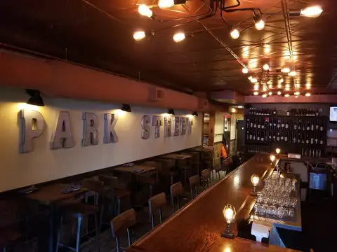 Park Street Restaurant - Craft Kitchen & Bar in Mundelein
