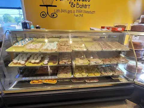 Party House & Bakery in Kannapolis