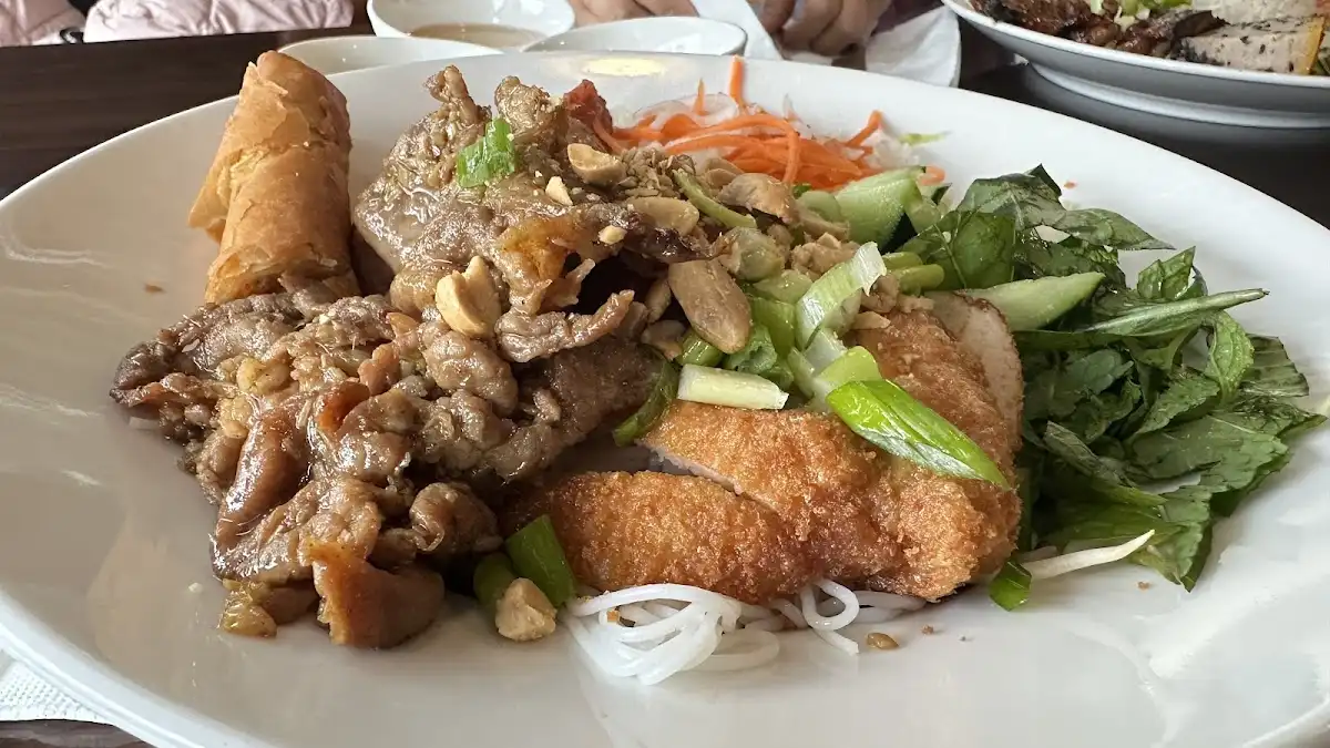 Pho Eastern – photo 3