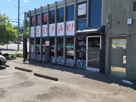 Pho Teriyaki Wok in Burien