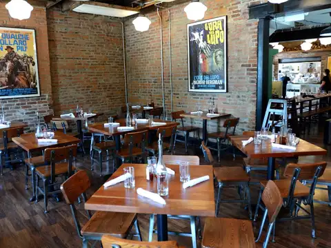 Pizza Lupo in Louisville