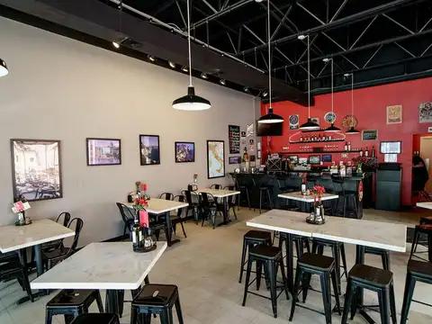 Pulcinella Pizzeria & Wine Bar in Fort Collins