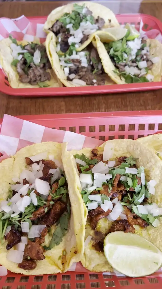 Que Taco 42 Ave – photo 2