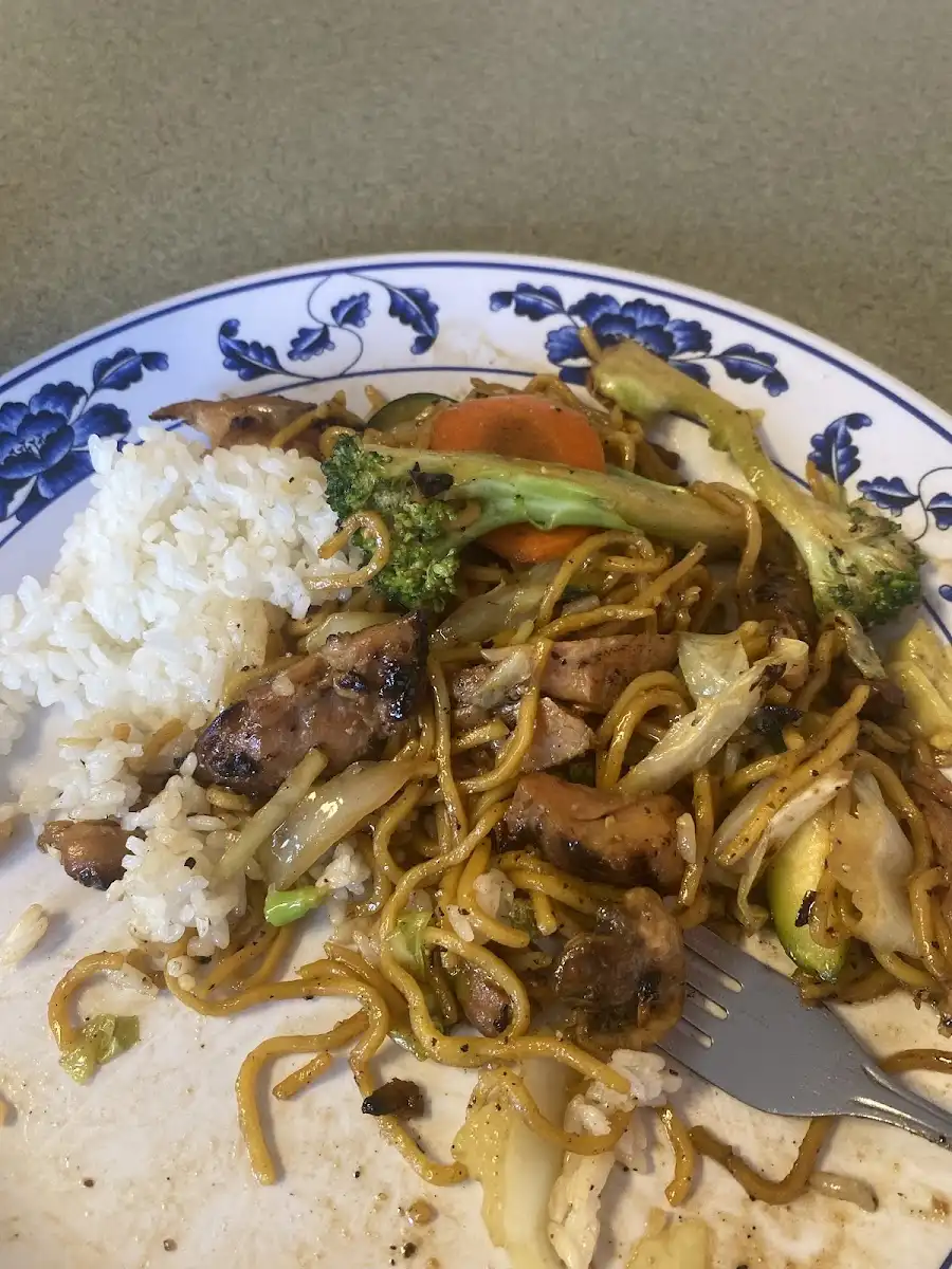Red Dragon Teriyaki Restaurant – photo 4