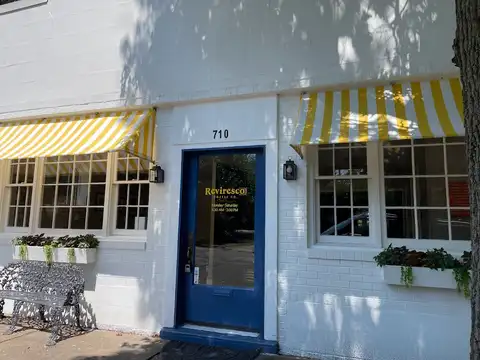 Reviresco Coffee Company in Richmond