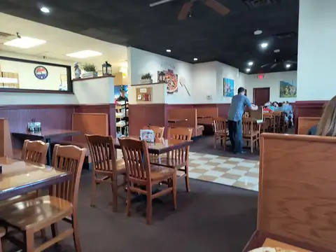 Rigatoni's Pizzeria & Italian Restaurant in Pilot Mountain