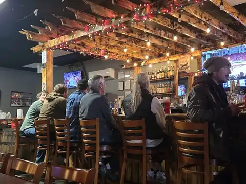 Rivals Sports Bar & Grill in McKenzie
