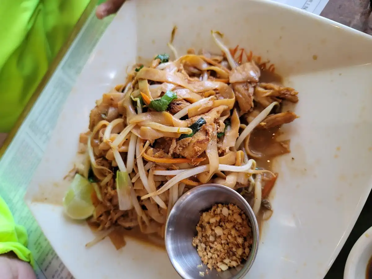 Rolling Wok Cafe – photo 4