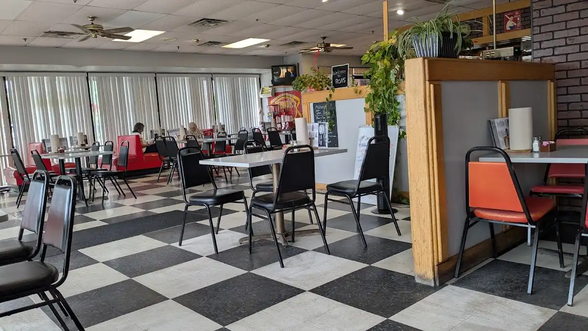 Ron's Hamburgers & Chili – photo 4