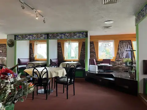 Roselyn Thai Fine Cuisine in Rockland
