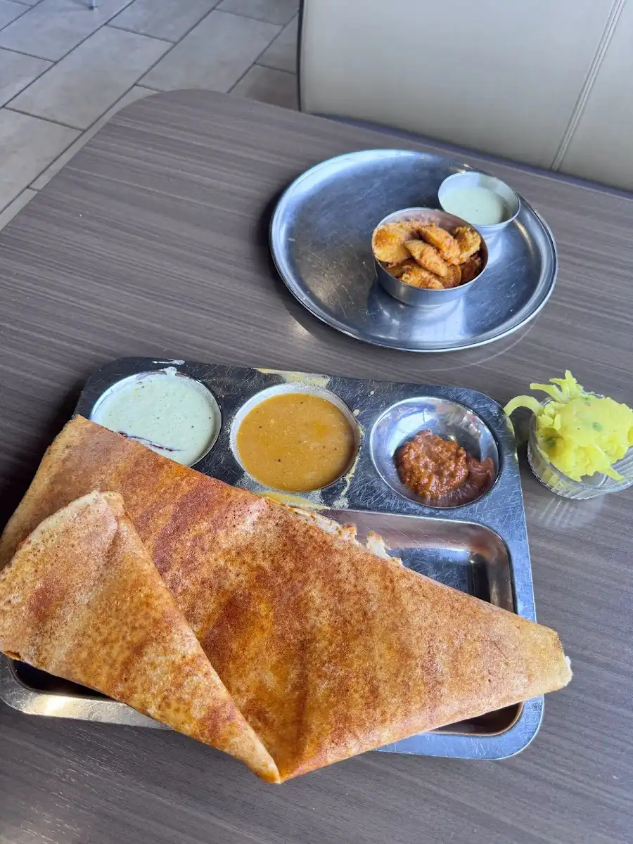 San Idli Vegetarian Restaurant & Indian Food – photo 5