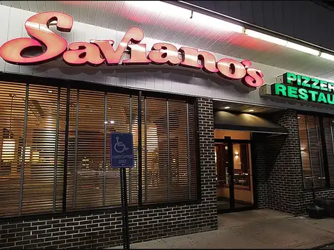 Saviano's Italian Restaurant & Pizzeria New York in Bohemia