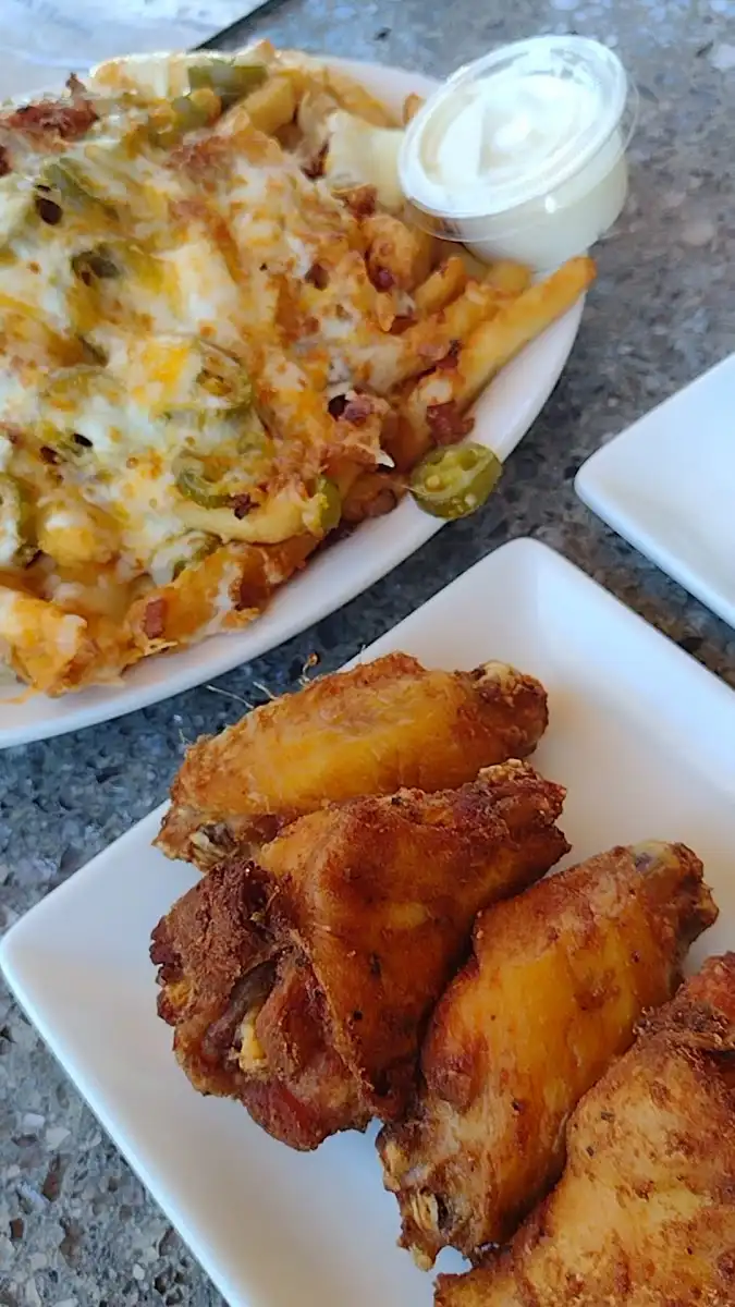 Schooners Grill Newport News – photo 2