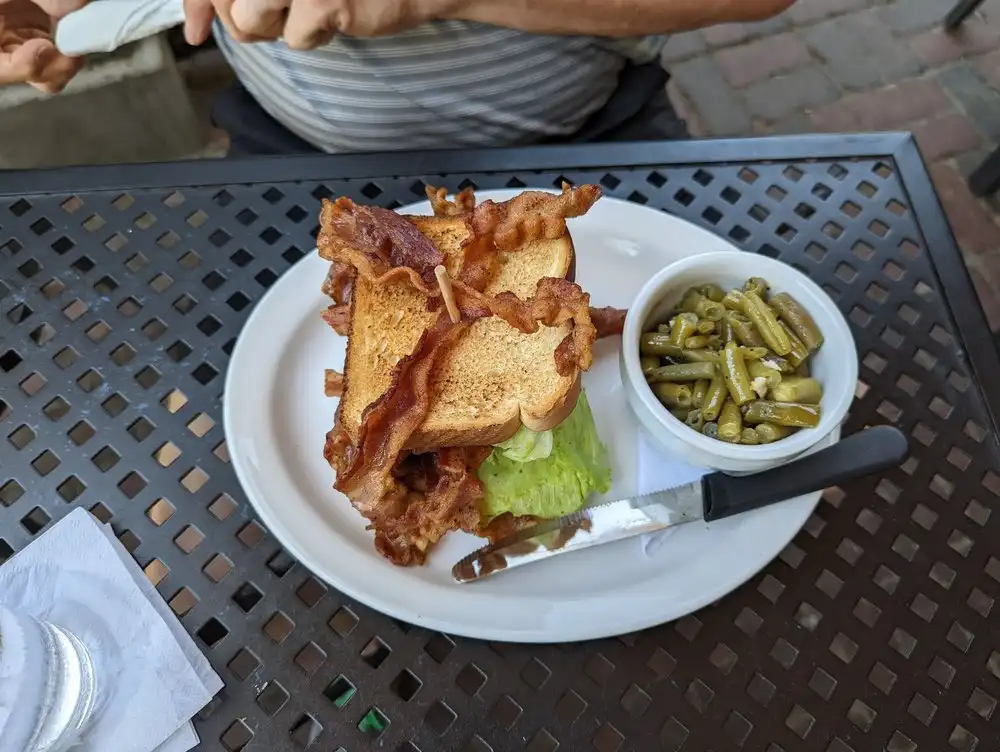 Schooners Grill Newport News – photo 4