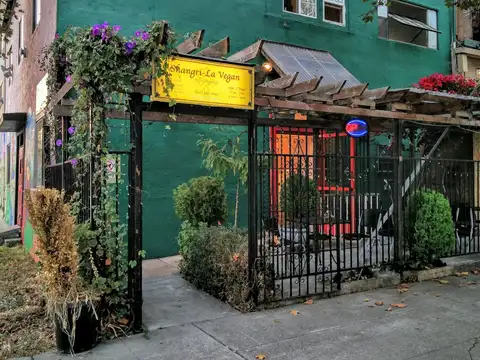 Shangri-La Vegan On Linden in Oakland