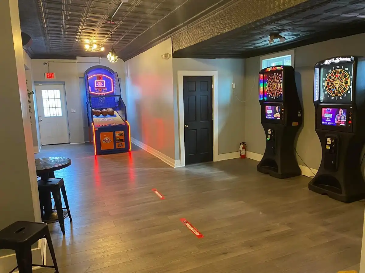 Shoot Ya Shot Sports Bar – photo 4