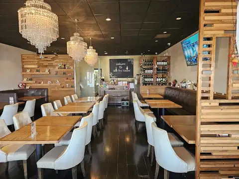 Silk Thai Cuisine in Huntington Beach