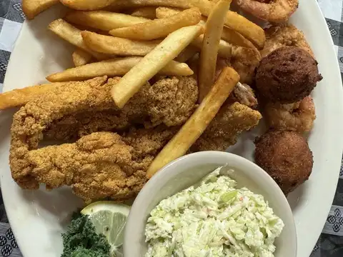 Smorgasbord At The Cove in Centre