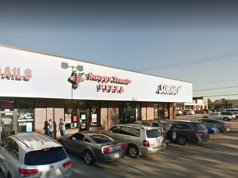 Snappy Tomato Pizza in Columbus