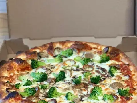 Sorrento Restaurant Bar & Pizzeria in West Springfield