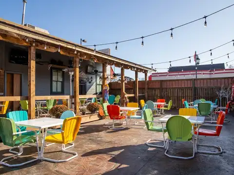 Sportsman's Bar & Grill in Somerset