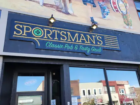 Sportsman's Restaurant in Ludington