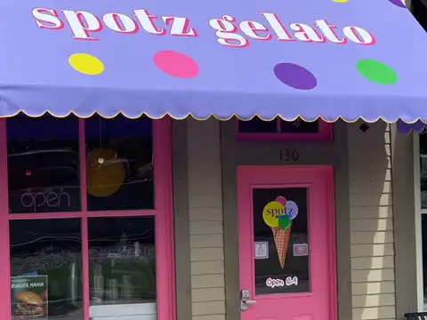 Spotz Gelato in Midway