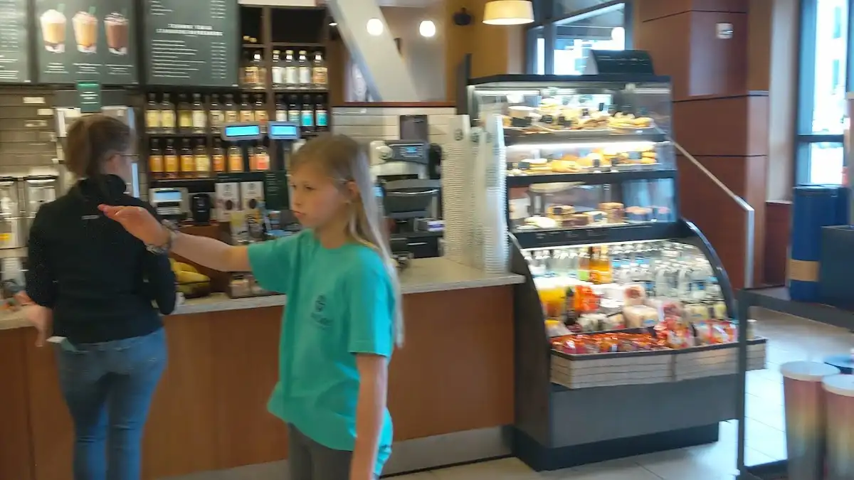 Starbucks St. Louis – photo 2