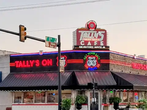 Tally's Good Food Café in Tulsa