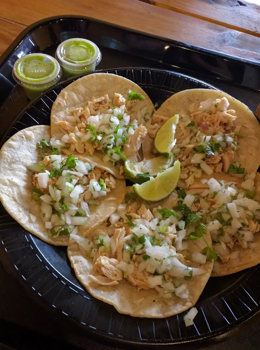 Taqueria Los Güeros – photo 5