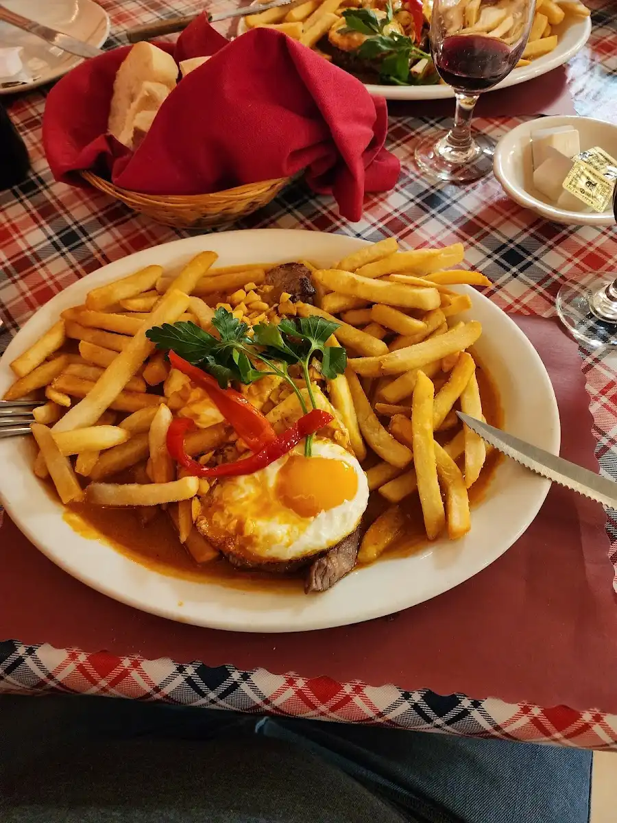 Taunton Sports Restaurant – photo 3