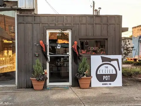 The Coffee Pot Amory in Amory