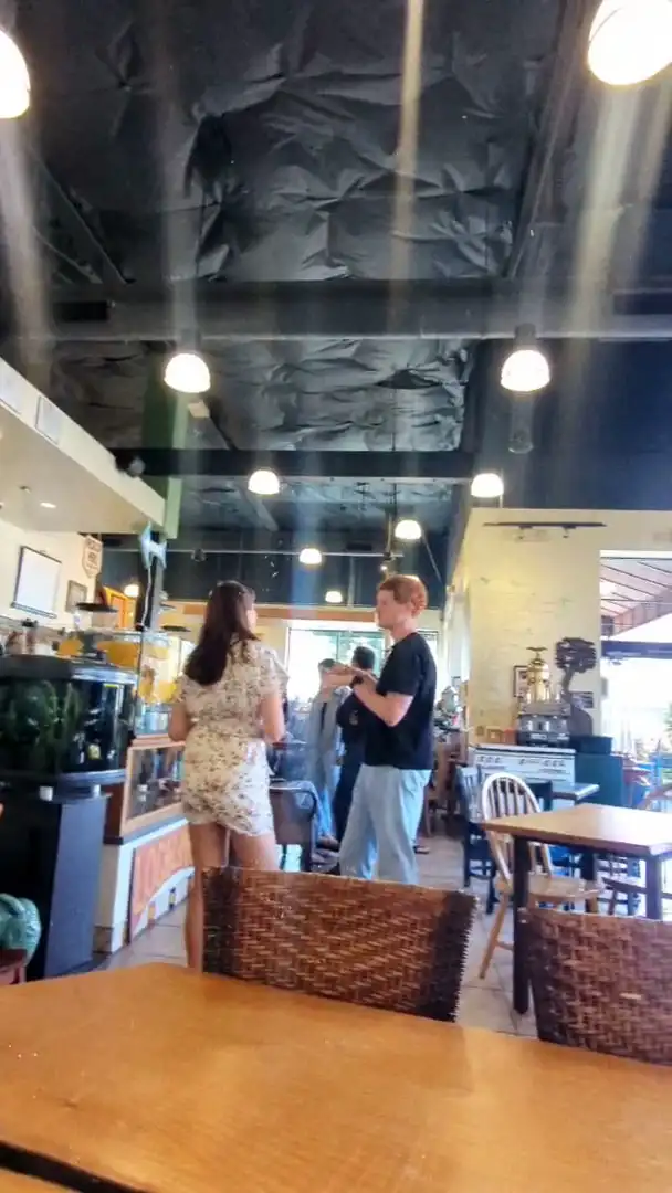 The Flower Pot Cafe And Bakery – photo 2