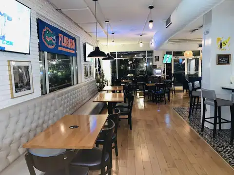 The Fountainhead Wine & Beer Bar in Westchase