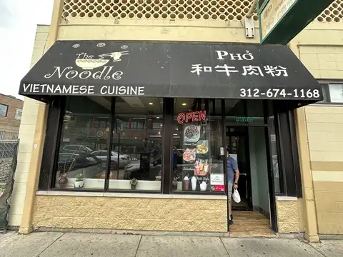 The Noodle Vietnamese & Thai Cuisine in Chicago
