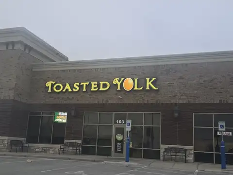 The Toasted Yolk Cafe in Elizabethtown