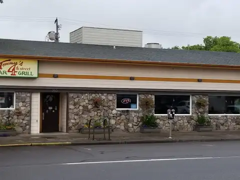 Tommy's 4Th Street Bar & Grill in Corvallis