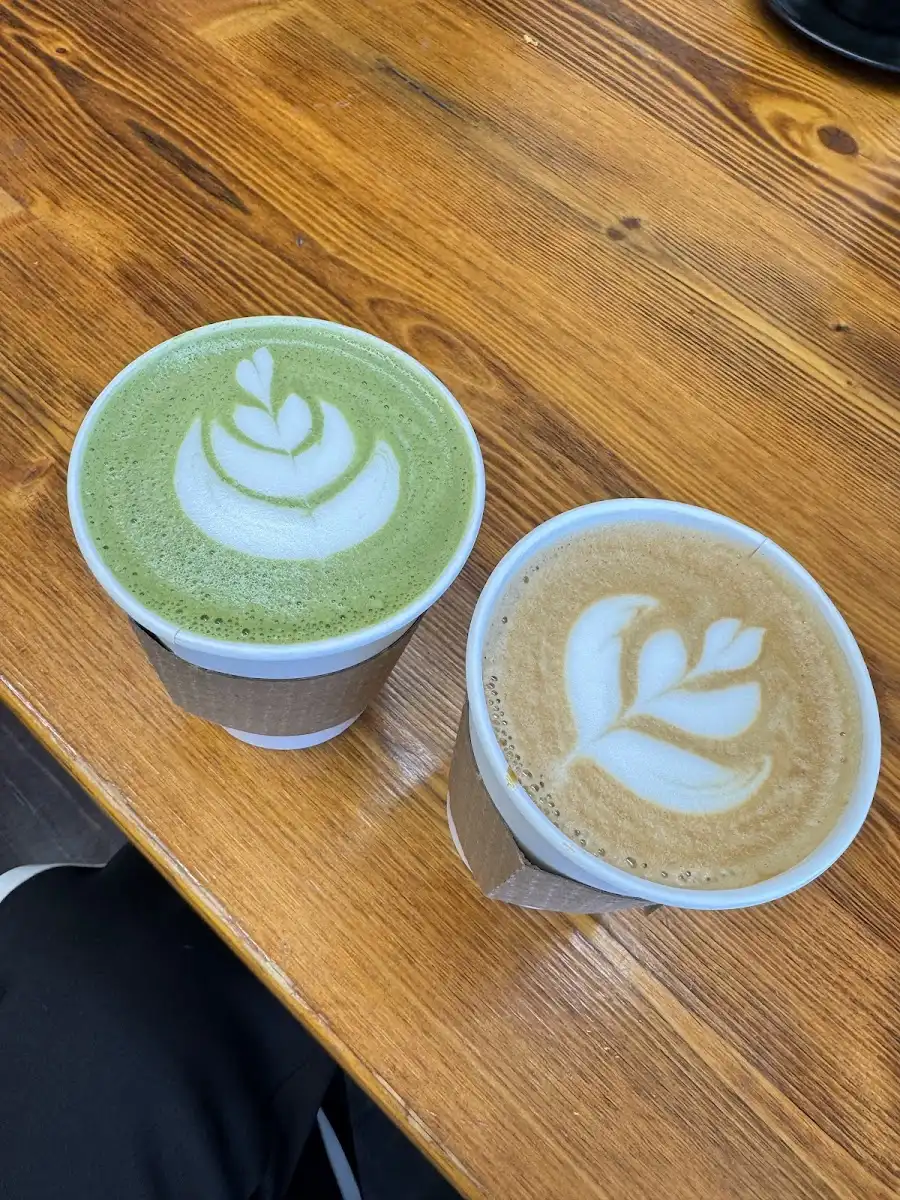 Top Hat Coffee Lounge – photo 4