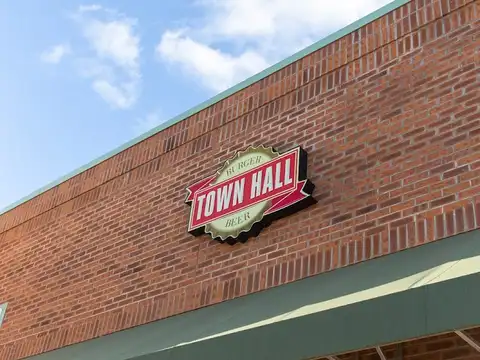 Town Hall Burger & Beer Holly Springs in Holly Springs