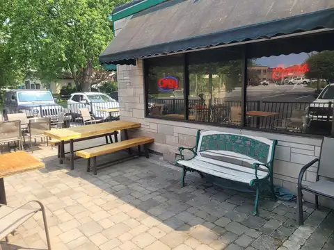 Val's Famous Pizza & Grinders in Chesterton