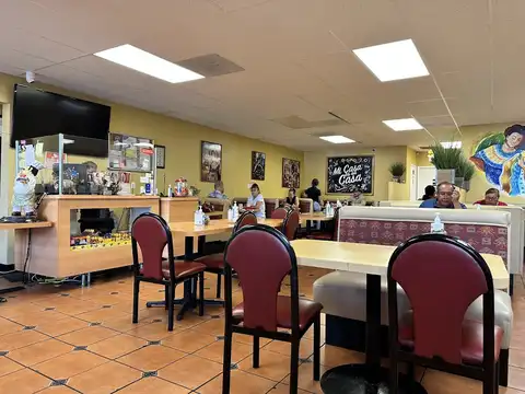 Villa Cariño Mexican Food & Mariscos in La Puente