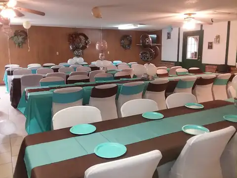 Village Pizza Baxley in Baxley