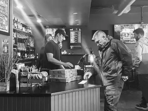 Walter's303 Pizzeria & Publik House Bow Mar in Littleton