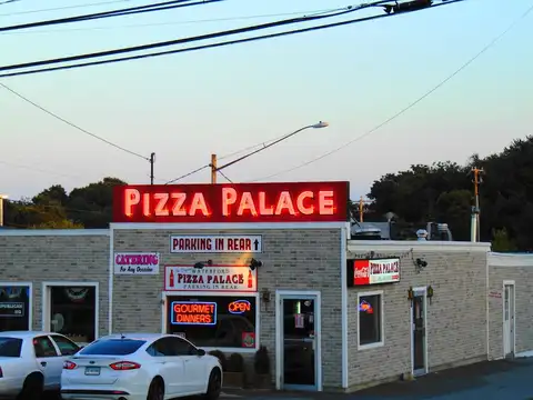 Waterford Pizza Palace in Waterford