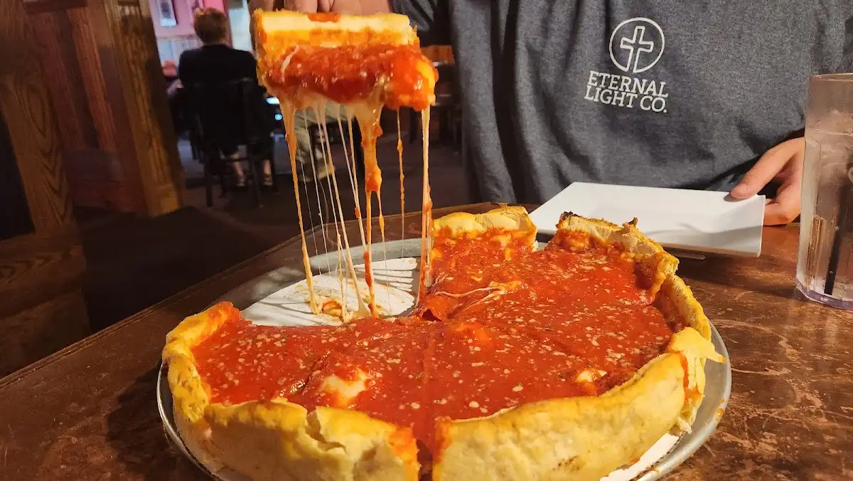 Wig & Pen Pizza Pub - Iowa City – photo 2